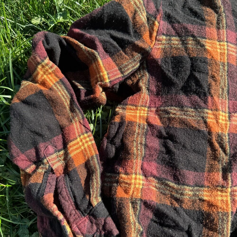 Beachlunchlounge Women’s Plaid Button Down Long Sleeve Flannel Medium - Picture 2 of 3